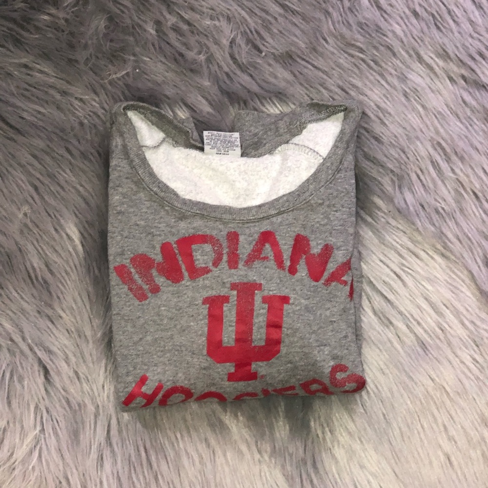 Grey pullover